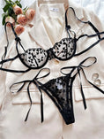 Gallery viewerに画像を読み込む, サイドリボンシースルーリトルハート刺繍レースブラショーツセット