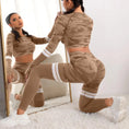 Gallery viewerに画像を読み込む, カムフラージュ+2ラインロングスリーブクロップトップスレギンストラックスーツ