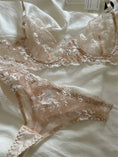 Gallery viewerに画像を読み込む, ラグジュアリーピンクベージュシースルーレース刺繍ブラショーツセット
