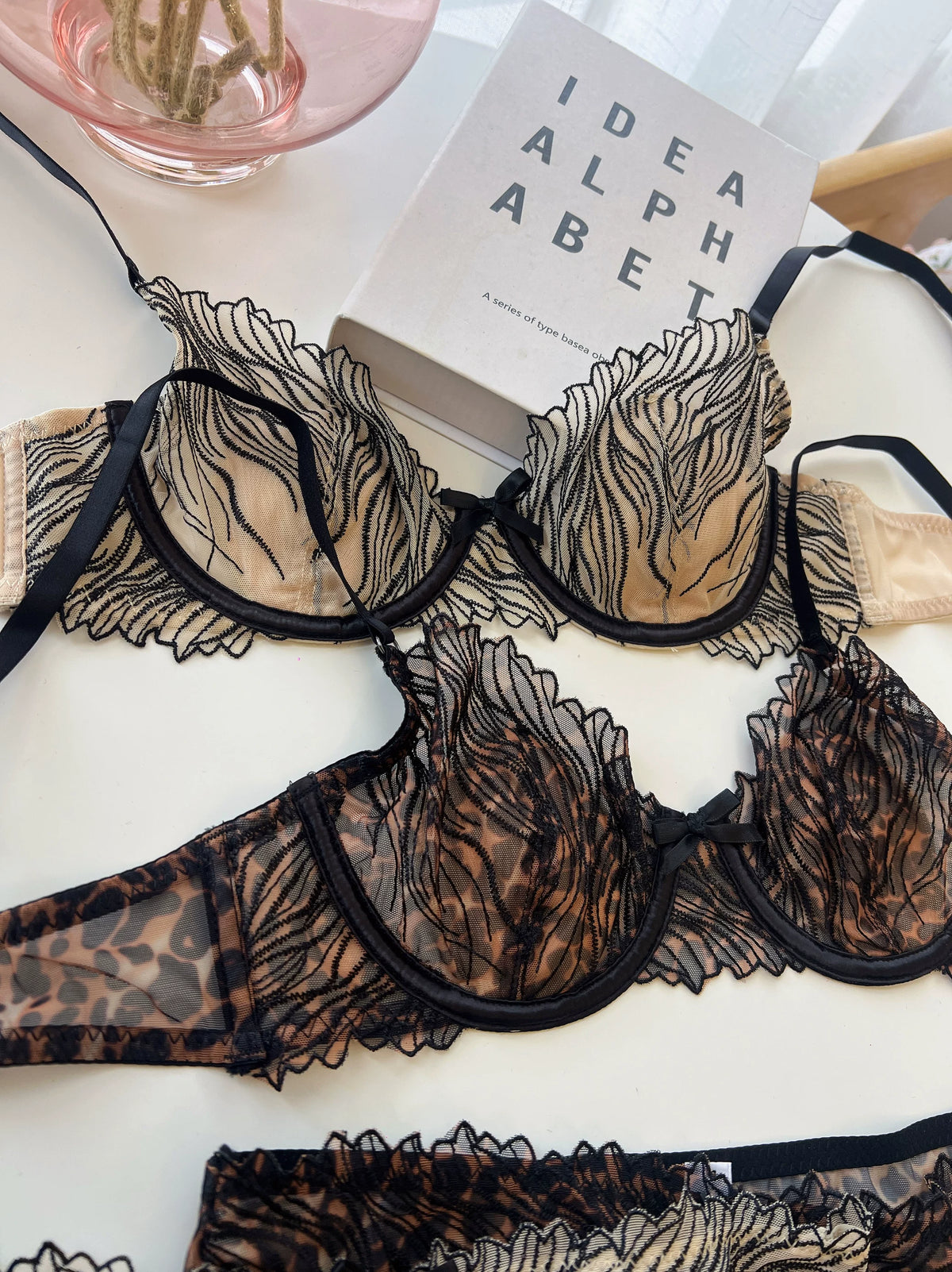 DEROSSI フローラルレース プッシュアップ ブラショーツセット