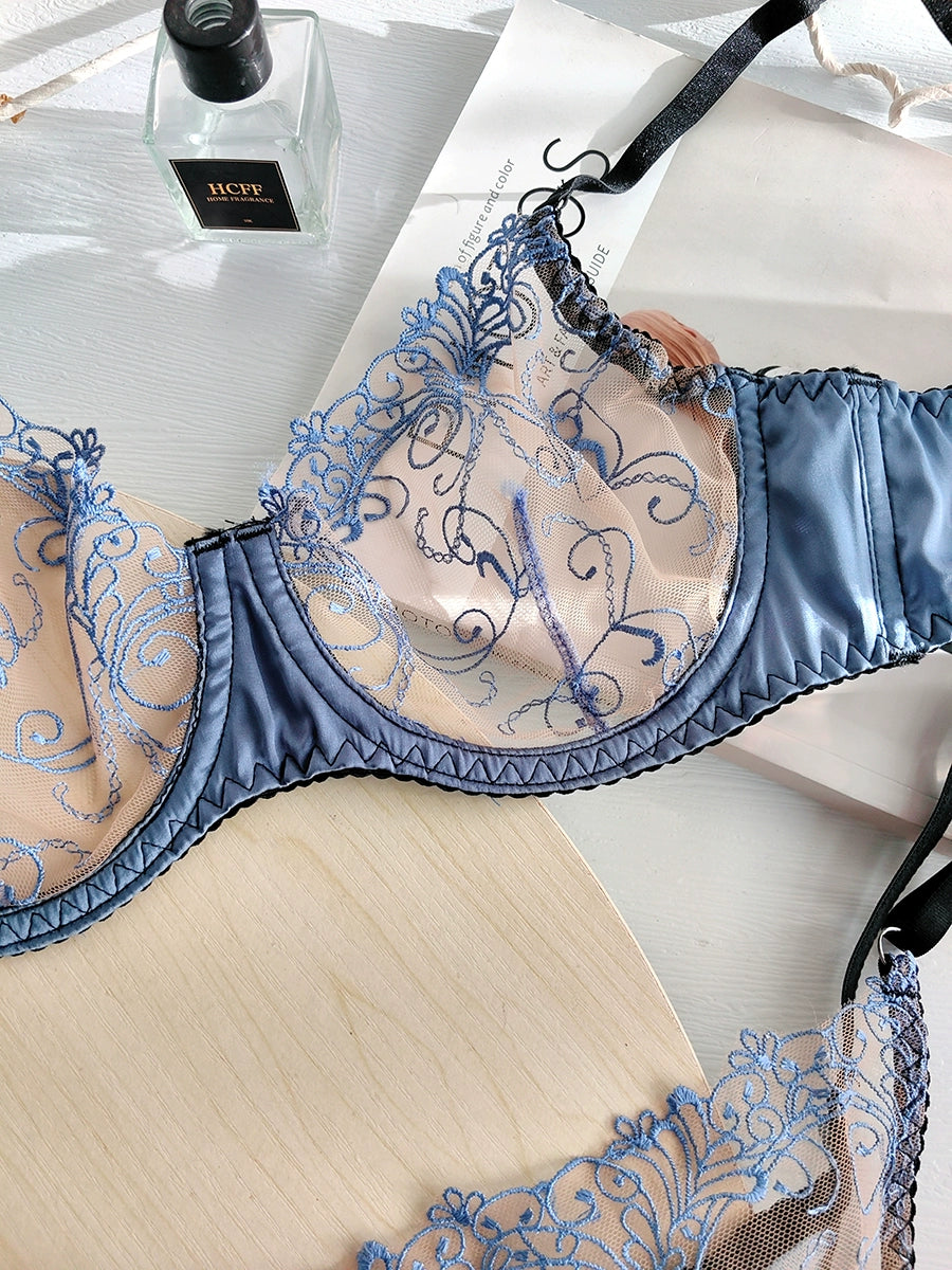 DeRossiエンブロイダリーブルーレースグラマーブラガーターショーツ3Pcs