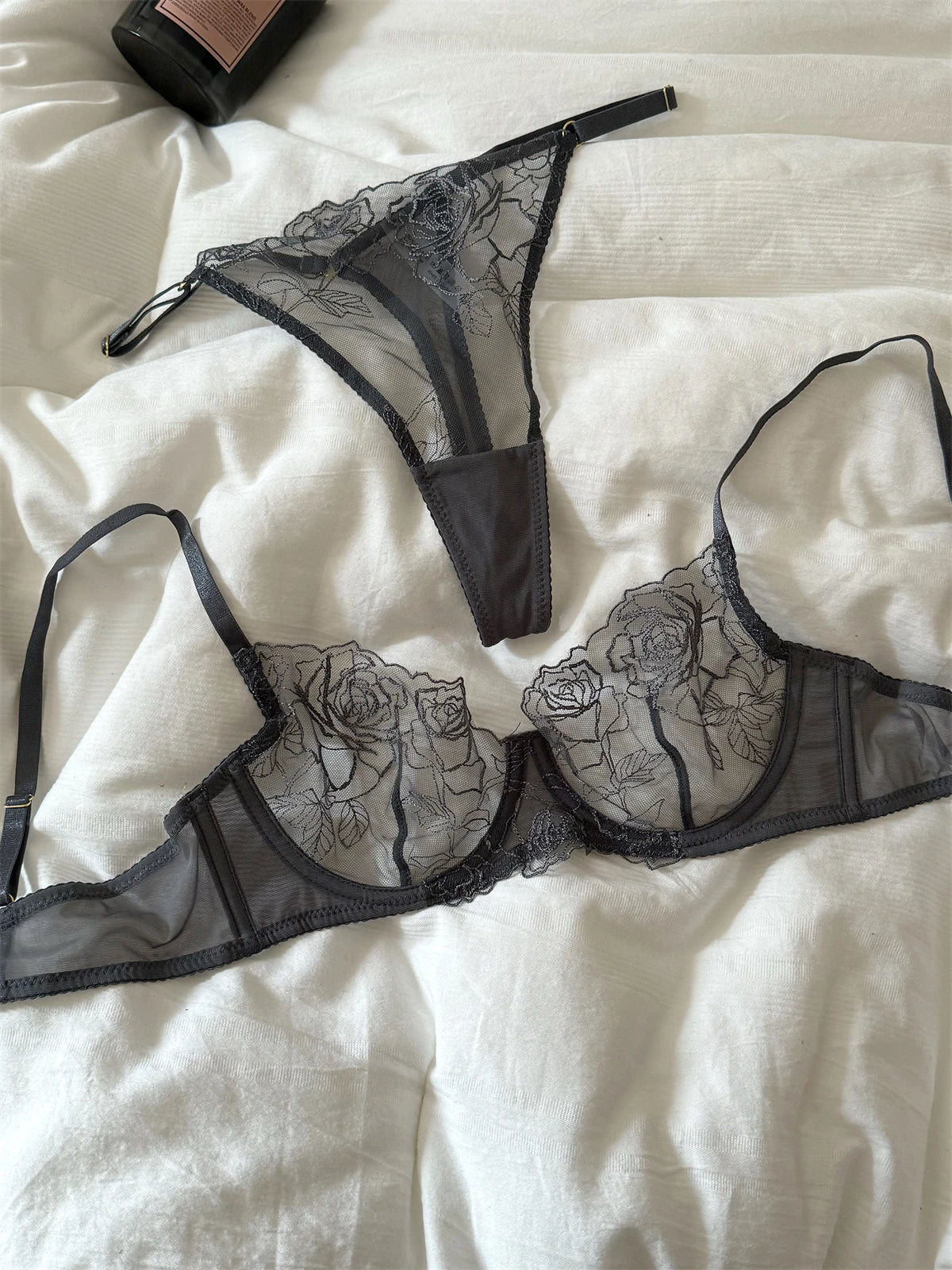 フレンチフローラルレース刺繍ブラショーツ2セット