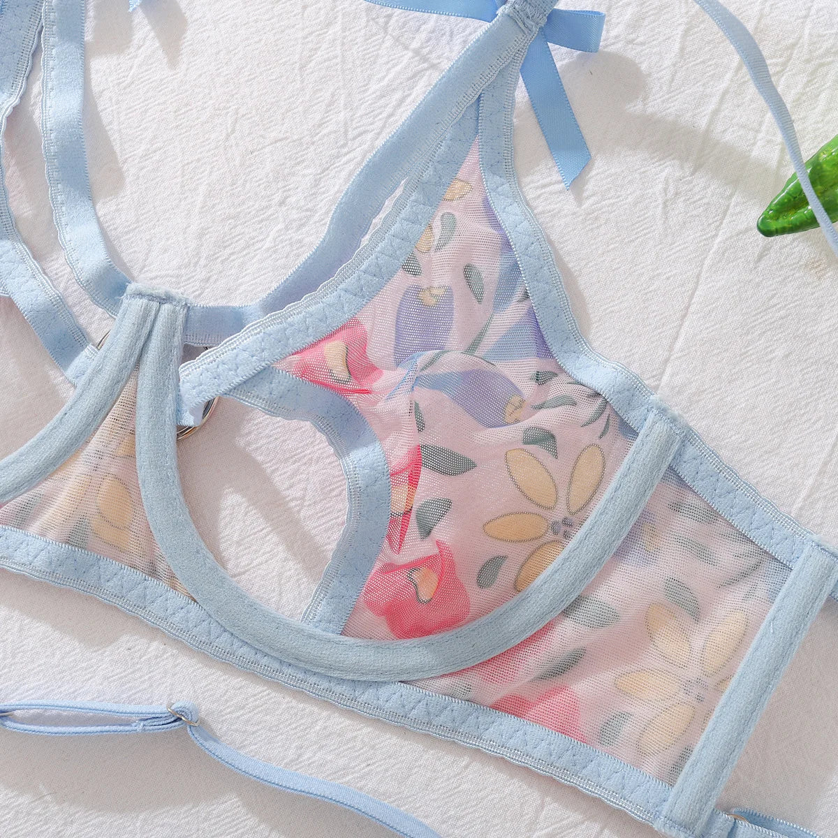 DEROSSI ブルー フローラルプリント シアー ガーターブラショーツSET