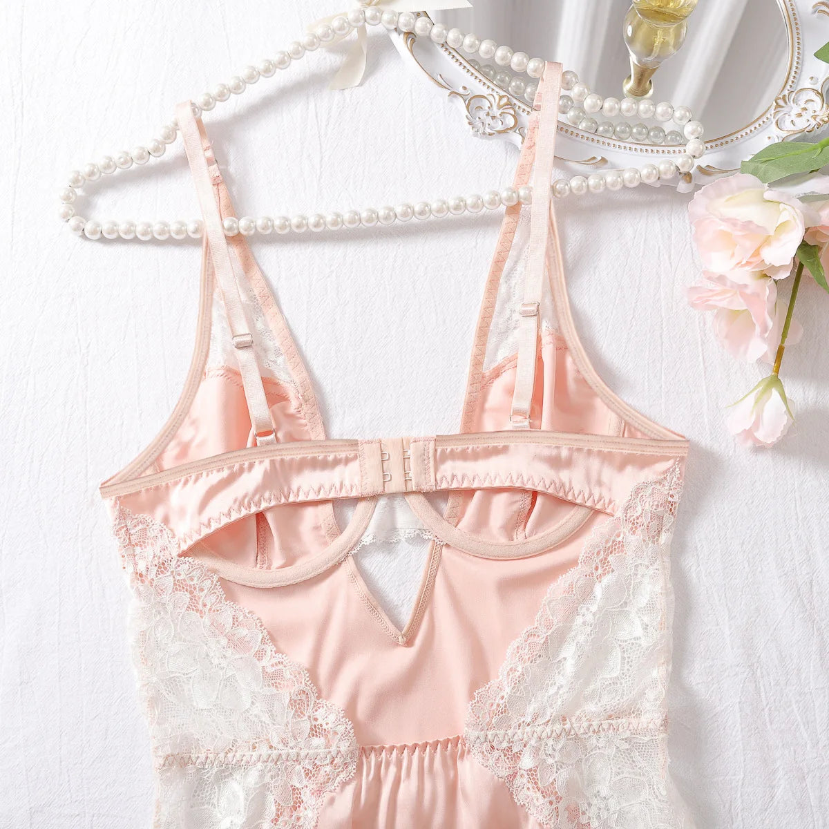 ディープVサテンレーススリップドレス+ショーツ2セット