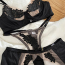 エンブロイダリーブラックフラワー ランジェリーブラガーターショーツ3Pcs