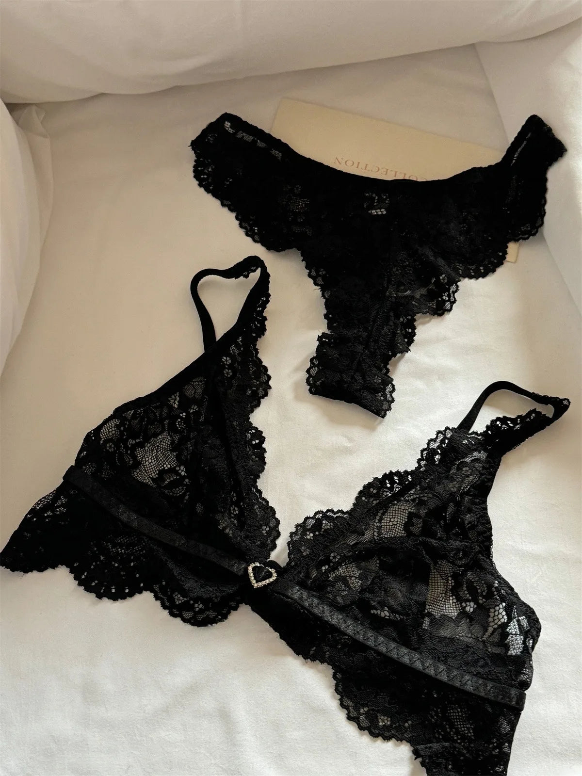 ブラックレースセンシュアルラブカップランジェリー2Pcs