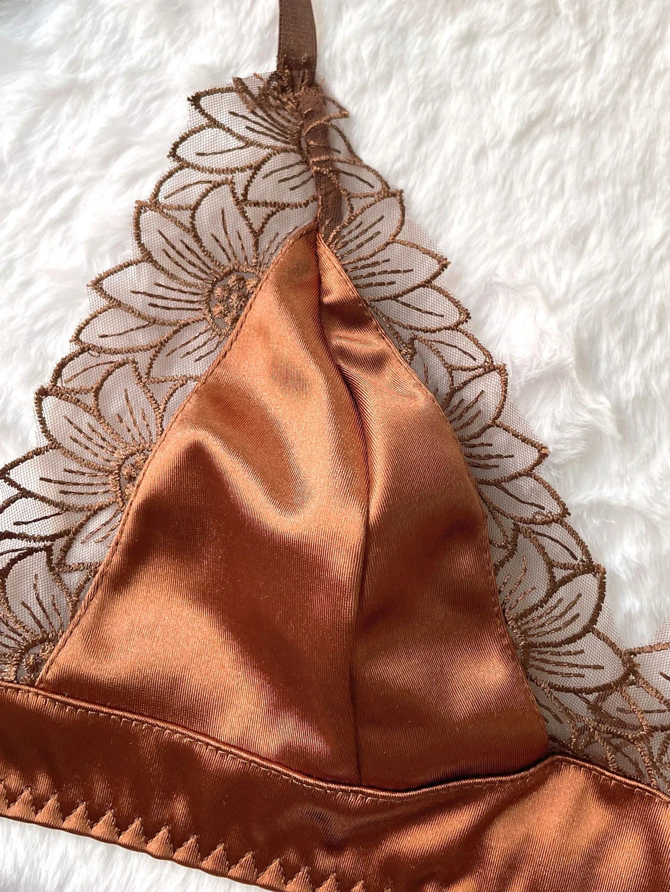 DeRossiブラウンサテンレースソリッドエレガンスブラショーツ2Pcs