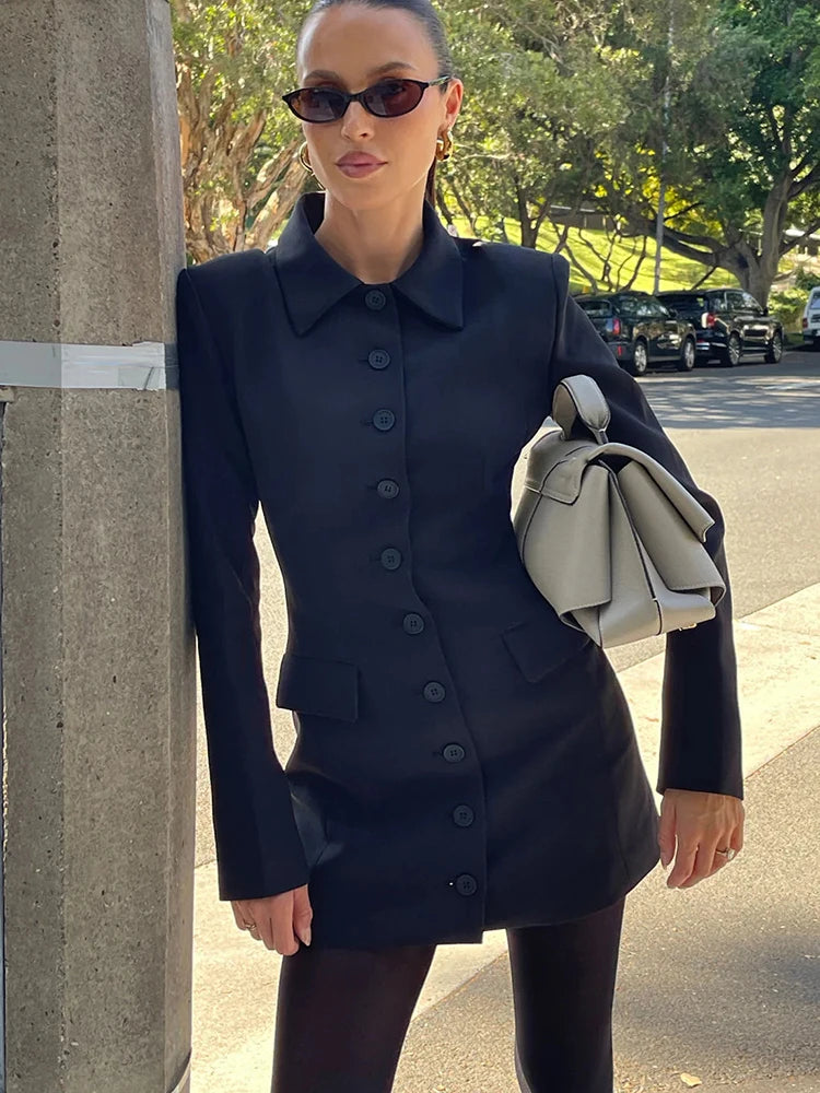 スリムブレザーワンピース（ロングスリーブ・ショルダーパッド付き）