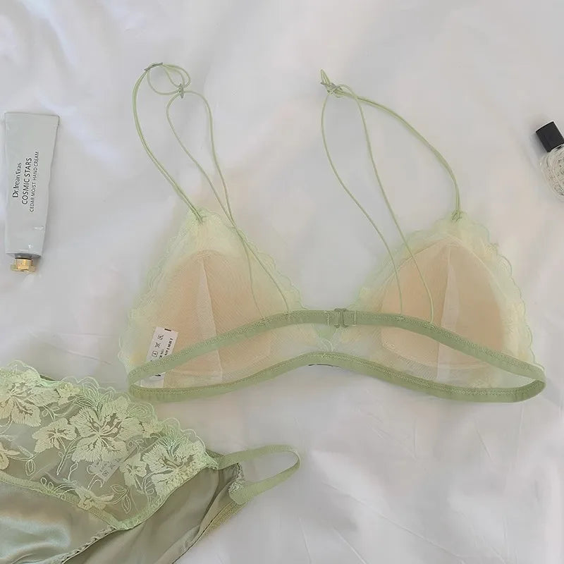 DEROSSI パウダーブルー フローラルエンブロイダリー シアー ブラショーツSET