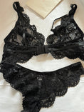 Gallery viewerに画像を読み込む, ブラックレースセンシュアルラブカップランジェリー2Pcs
