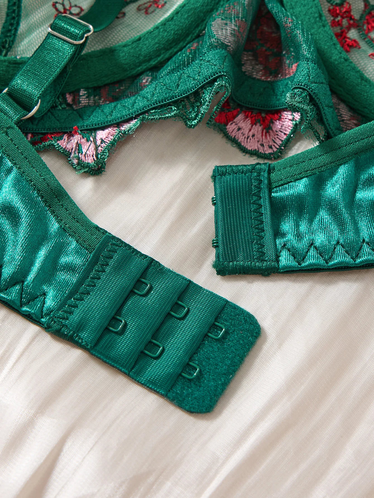 DEROSSI グリーンブロッサム刺繍 ブラ＆Tバックセット グリーン 商品写真7