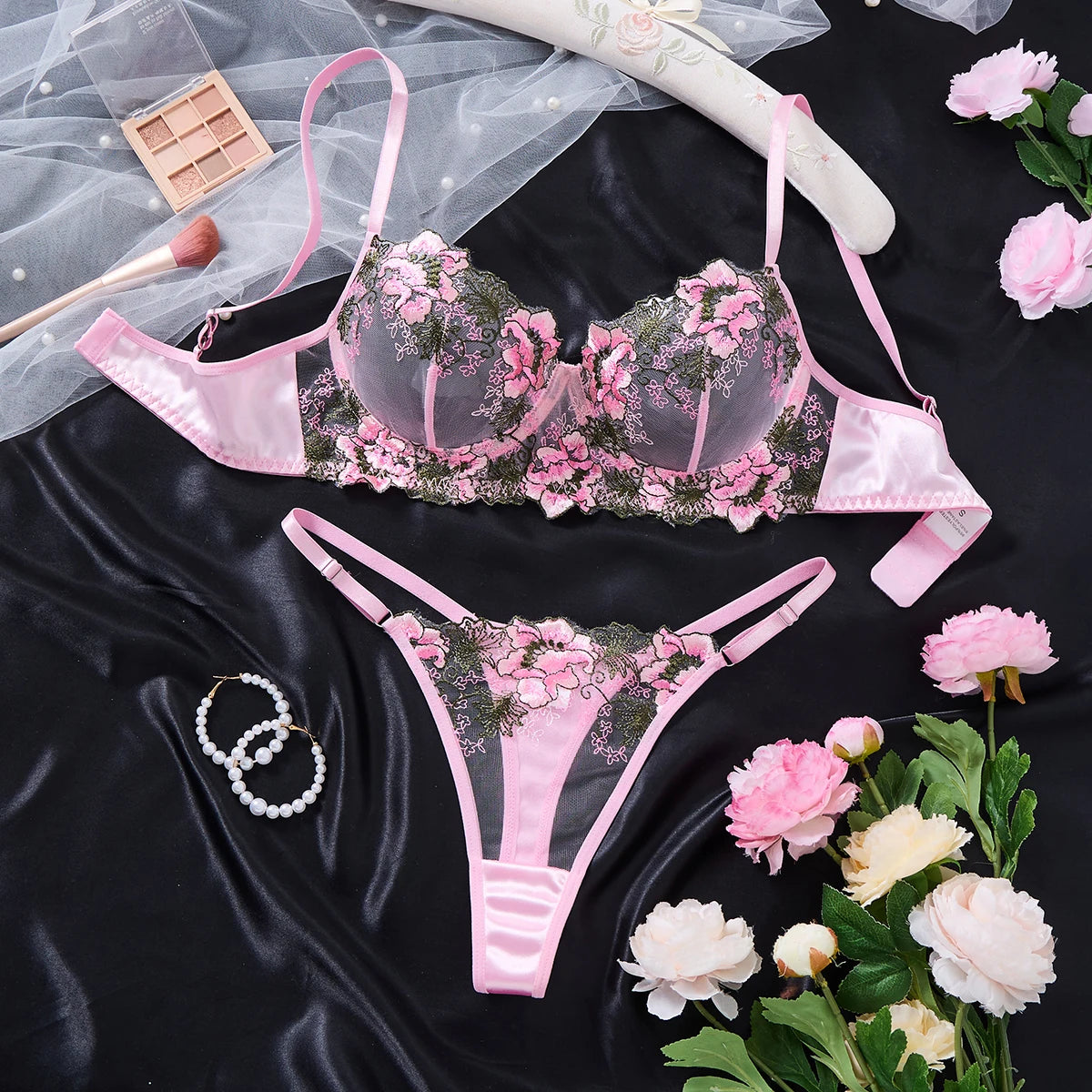 LINGERIE