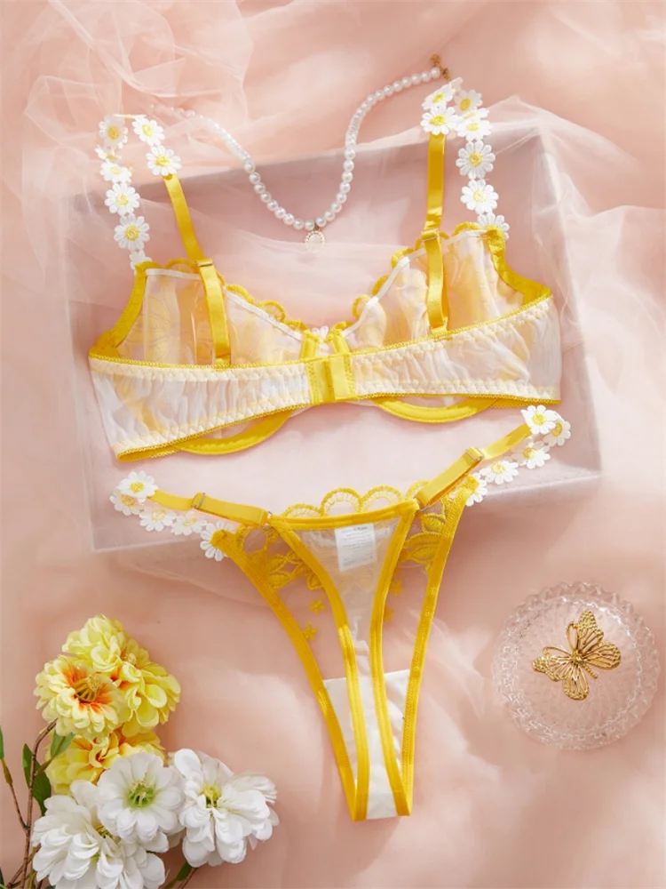 イエローホワイトフローラル刺繍ブラショーツセット