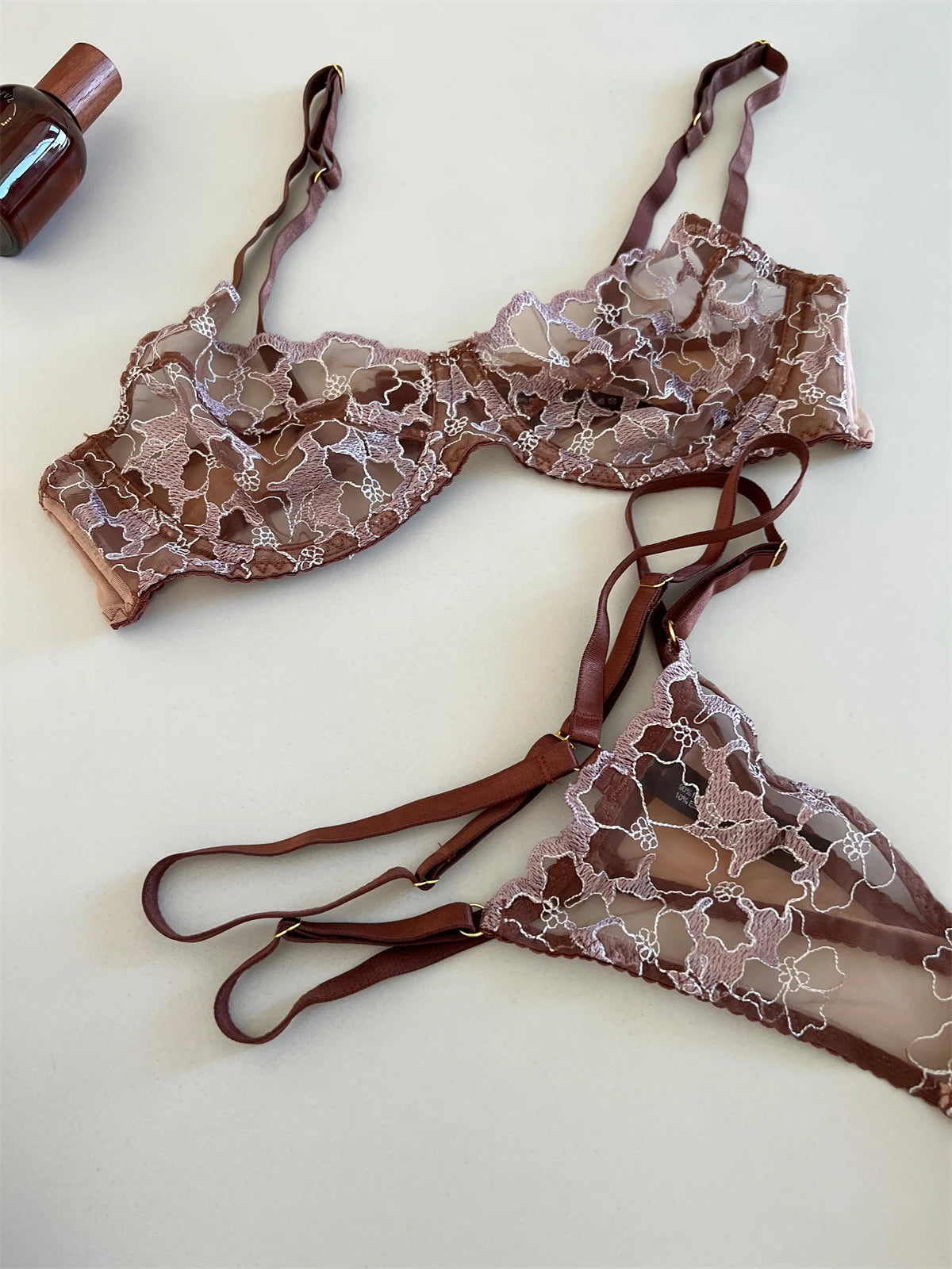 DeRossi ブラウンフローラルエンブロイダリーガーターセットノンワイヤー 3SET