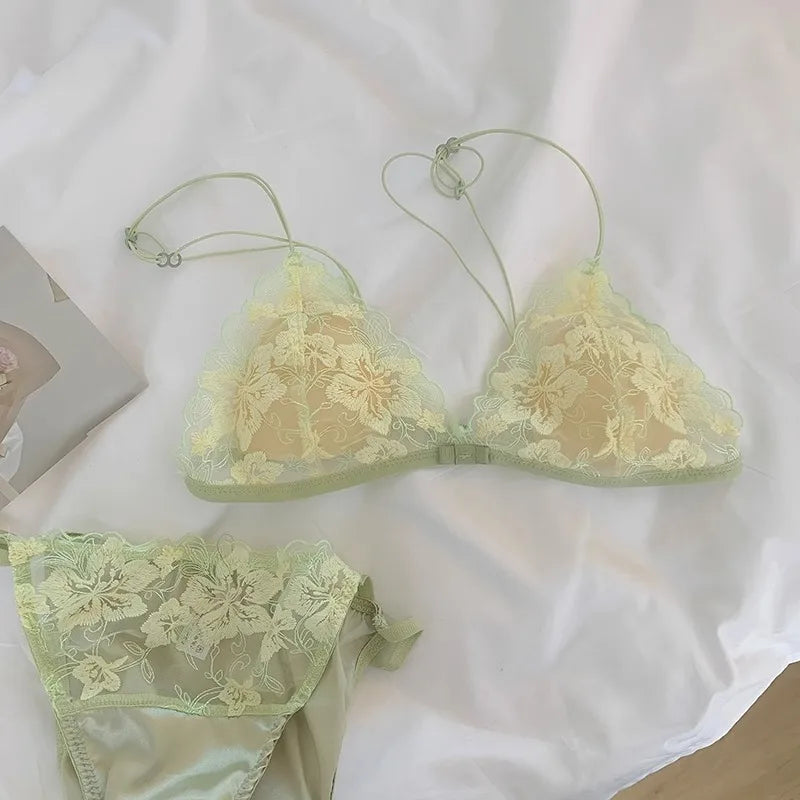 DEROSSI パウダーブルー フローラルエンブロイダリー シアー ブラショーツSET