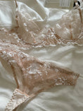 Gallery viewerに画像を読み込む, ラグジュアリーピンクベージュシースルーレース刺繍ブラショーツセット
