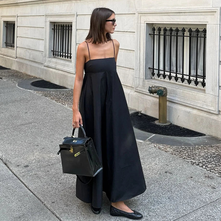ブラックスパゲティストラップAラインロングドレス