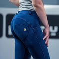 Gallery viewerに画像を読み込む, Blue Jeans Scrunch Bum Leggings Push Up Pants
