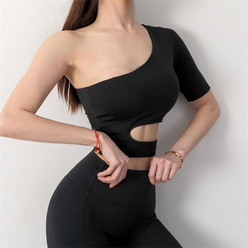 Off-shoulder Sports Tops with Padded